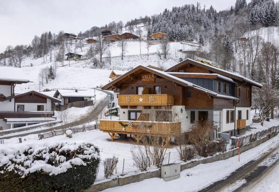 Hotel Austria Σάαλμπαχ-Χίντεργκλεμ Εξωτερικό φωτογραφία