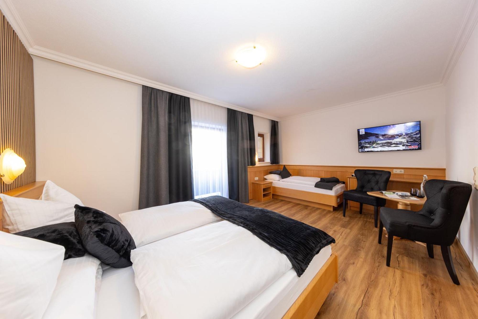 Hotel Austria Σάαλμπαχ-Χίντεργκλεμ Εξωτερικό φωτογραφία