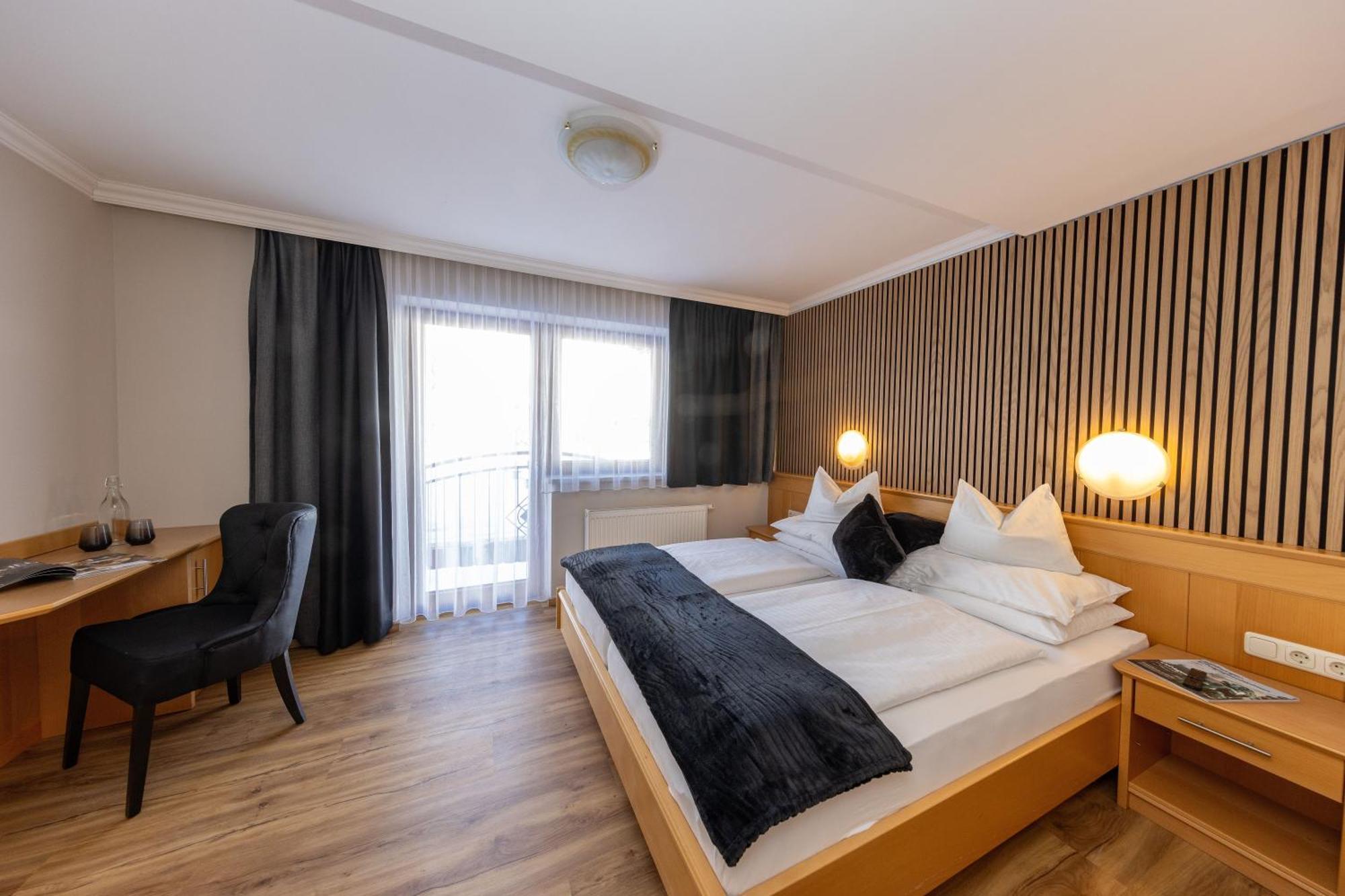 Hotel Austria Σάαλμπαχ-Χίντεργκλεμ Εξωτερικό φωτογραφία